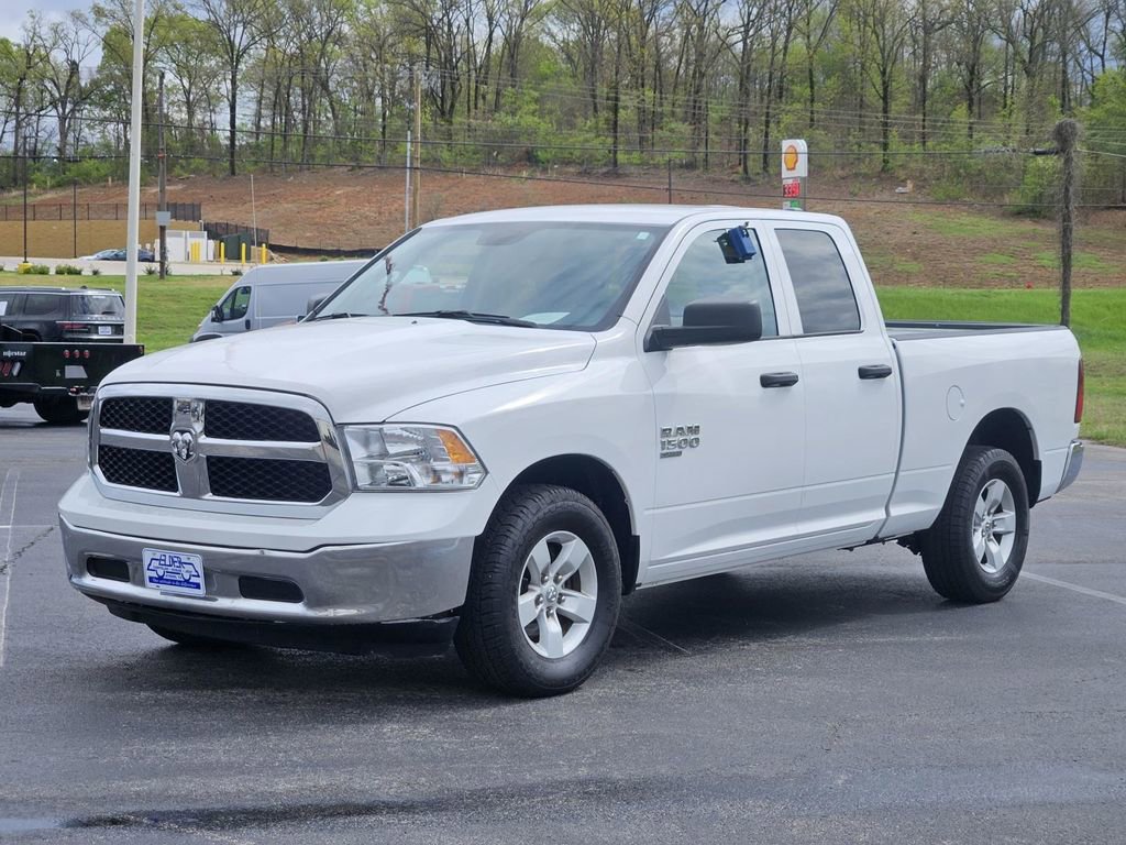 Used 2024 RAM 1500 Classic SLT image 3