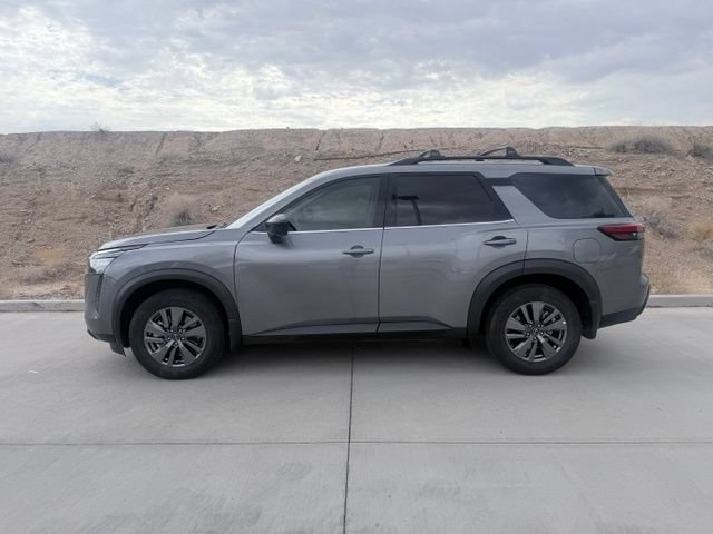 Certified 2026 Nissan Pathfinder SV FWD image 5
