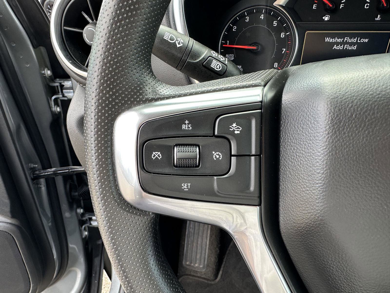 Used 2025 Chevrolet Blazer LT AWD/4WD image 22