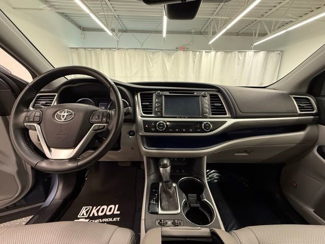 Certified 2019 Toyota Highlander Limited image 18