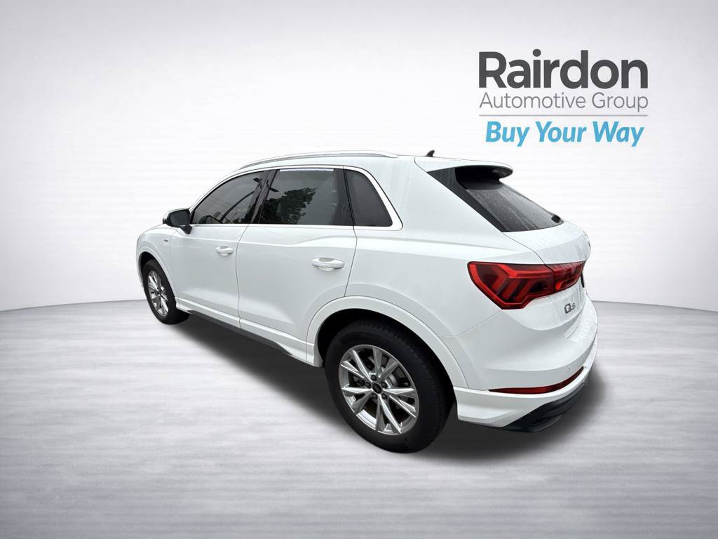 Used 2023 Audi Q3 2.0T Premium w/ Convenience Package AWD/4WD image 5