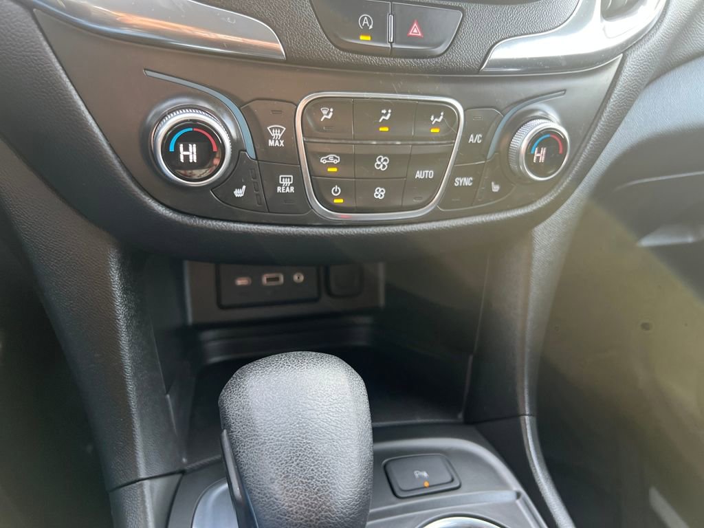 Used 2022 Chevrolet Equinox LT image 20