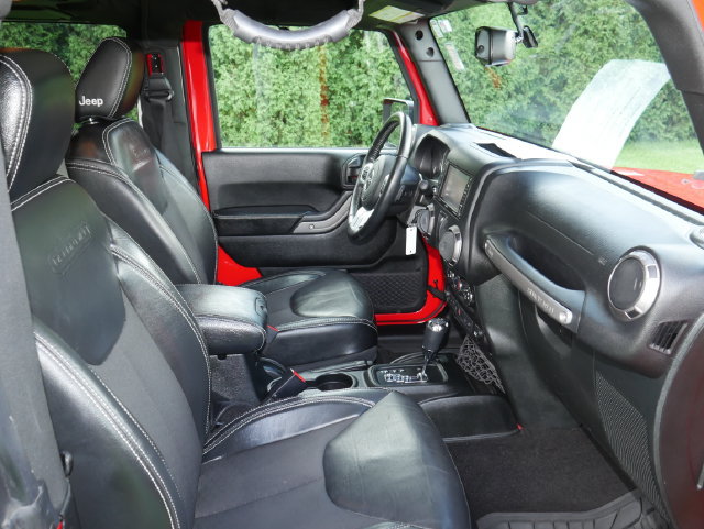 Used 2018 Jeep Wrangler Sport AWD/4WD image 22