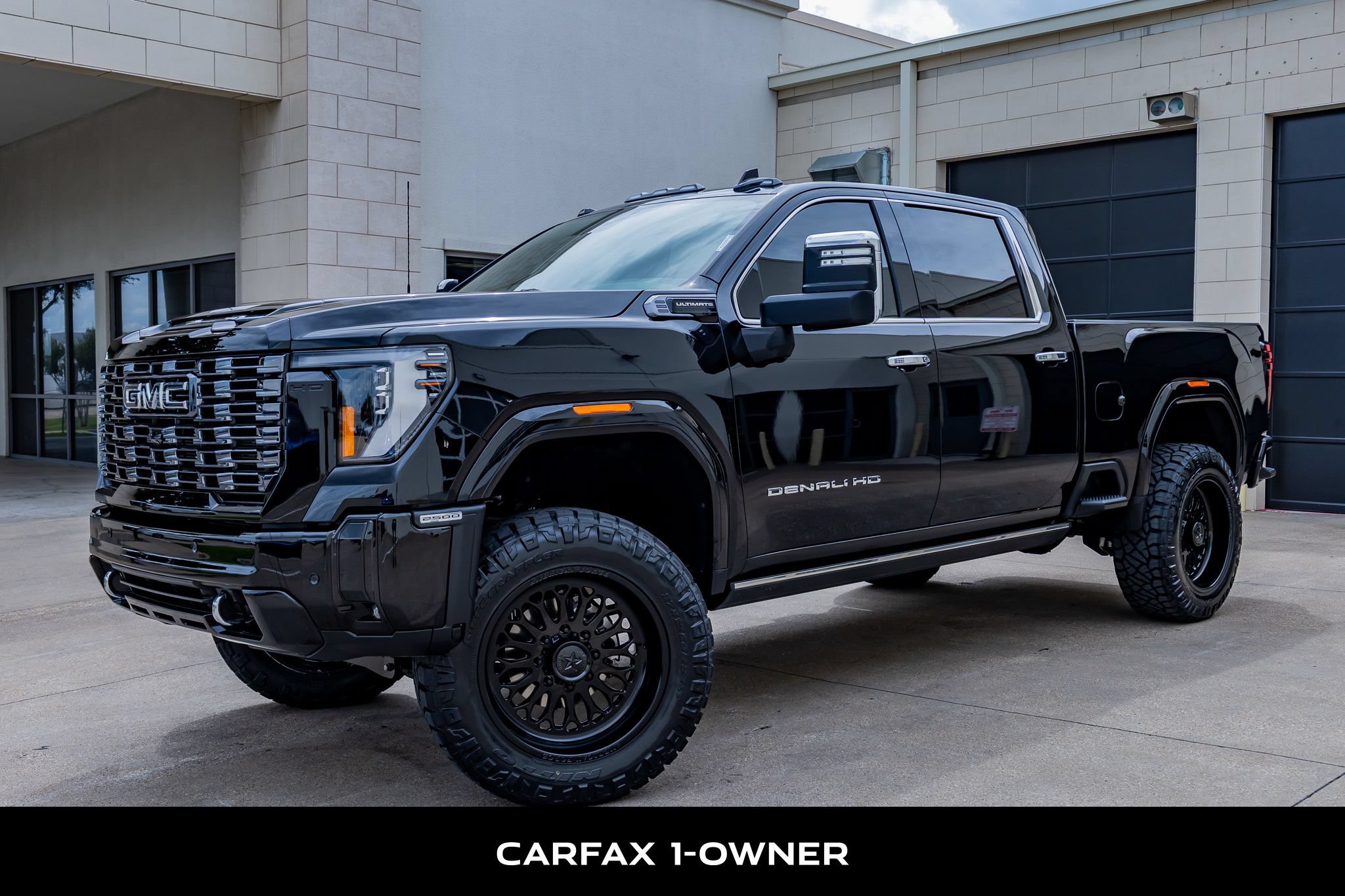 Used 2025 GMC Sierra 2500 Denali Ultimate AWD/4WD image 5