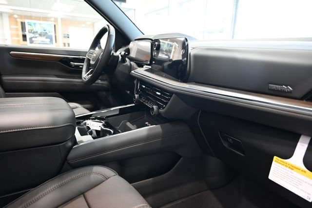 New 2026 Chevrolet Tahoe High Country AWD/4WD image 16