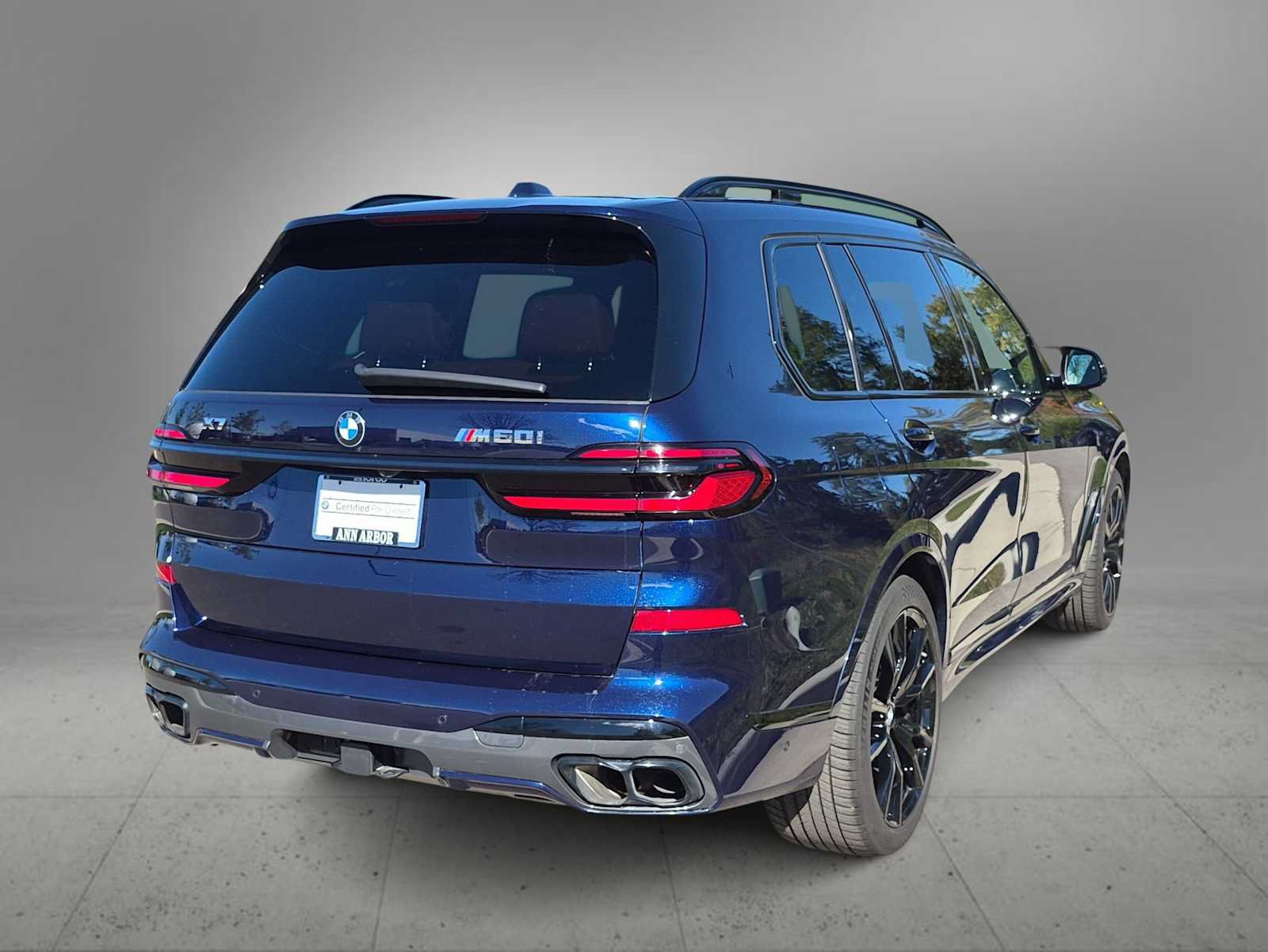 Used 2024 BMW X7 M60i w/ Executive Package AWD/4WD image 8