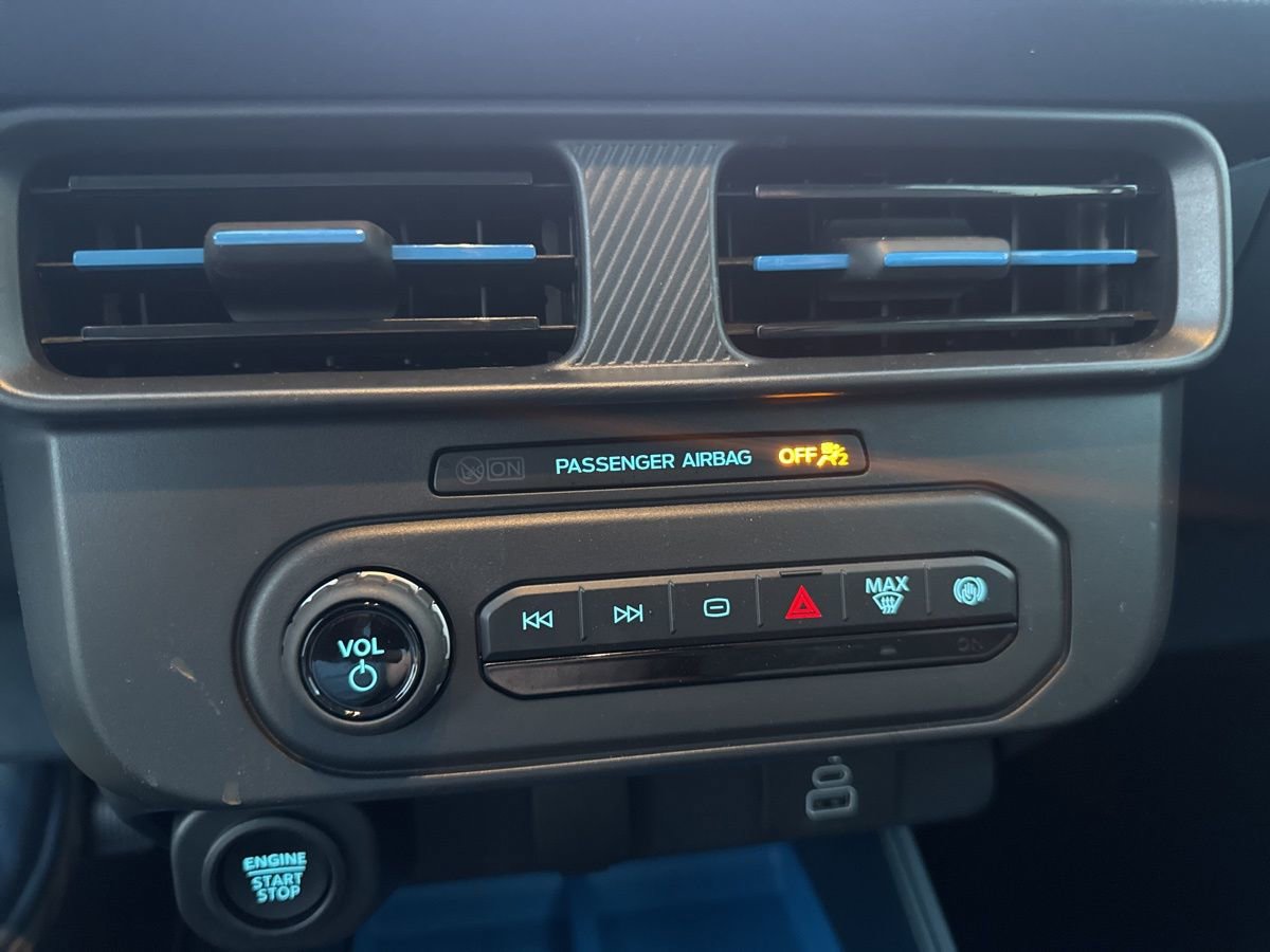 Used 2025 Ford Maverick XLT w/ XLT Luxury Package image 37