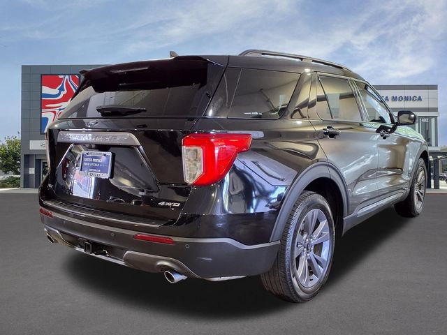 Used 2023 Ford Explorer XLT w/ Equipment Group 202A AWD/4WD image 26