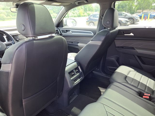 Used 2021 Volkswagen Atlas Cross Sport SEL Premium image 20