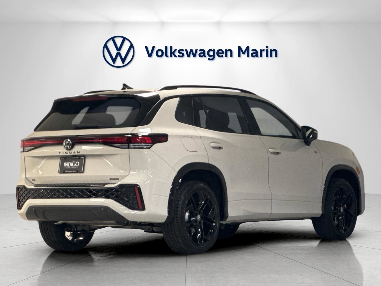 New 2026 Volkswagen Tiguan SE R-Line image 5