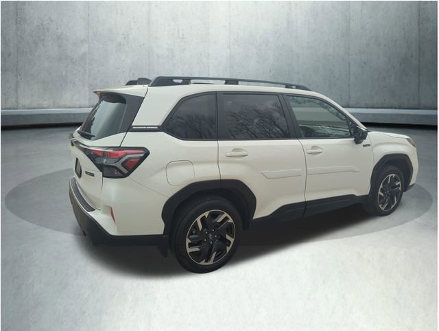 Certified 2025 Subaru Forester Premium AWD/4WD image 6