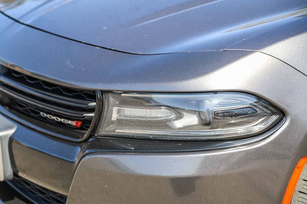 Used 2019 Dodge Charger SXT w/ Blacktop Package RWD image 6