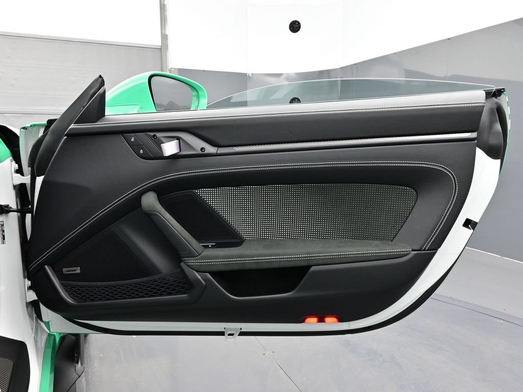 Certified 2025 Porsche 911 GT3 RS RWD image 15