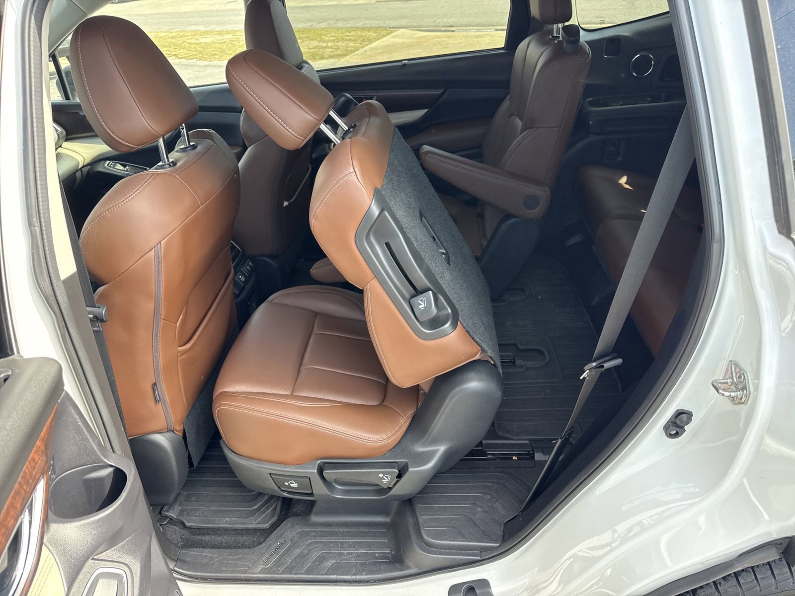 Used 2019 Subaru Ascent Touring AWD/4WD image 11