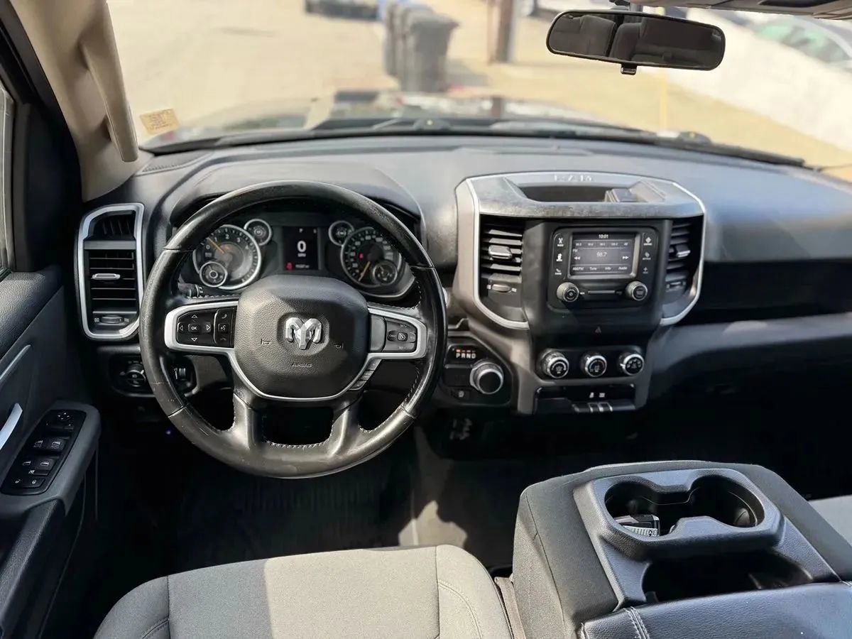 Used 2020 RAM 1500 Big Horn RWD image 11
