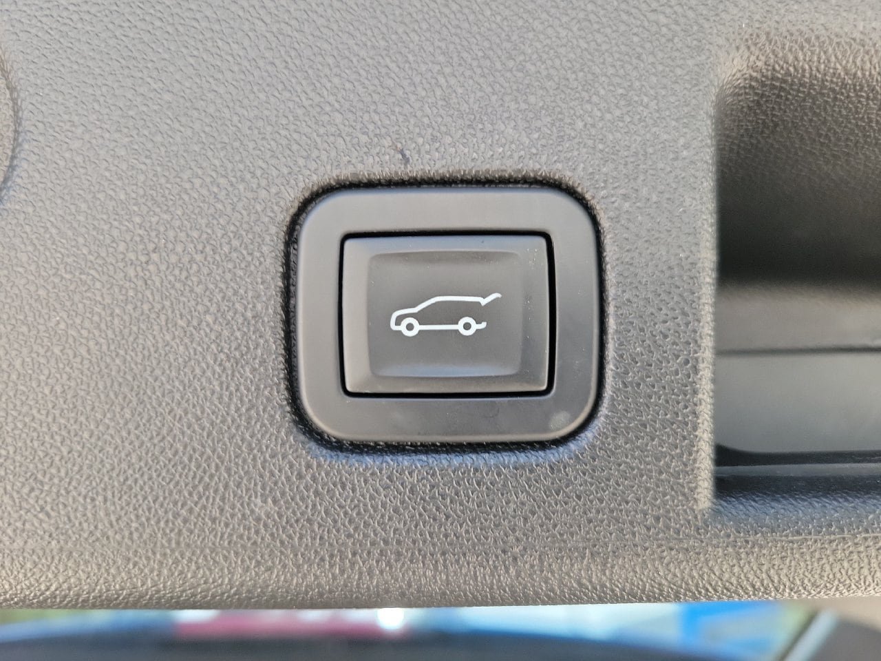 Used 2019 Chevrolet Equinox LT FWD image 8