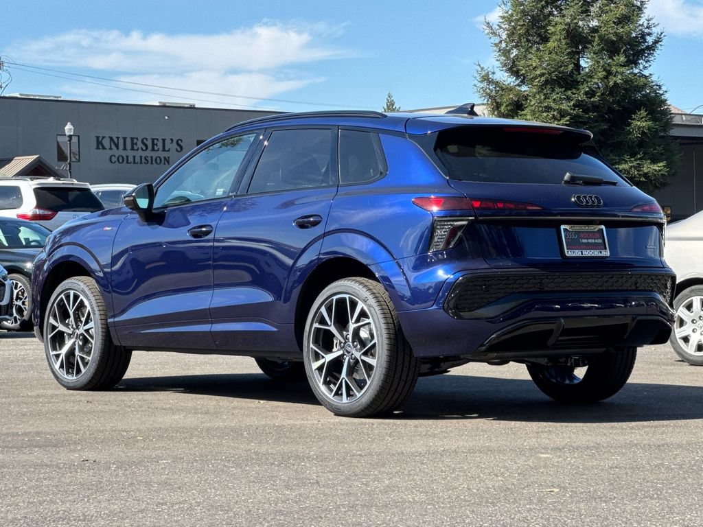 New 2026 Audi Q3 quattro 2.0T AWD/4WD image 7