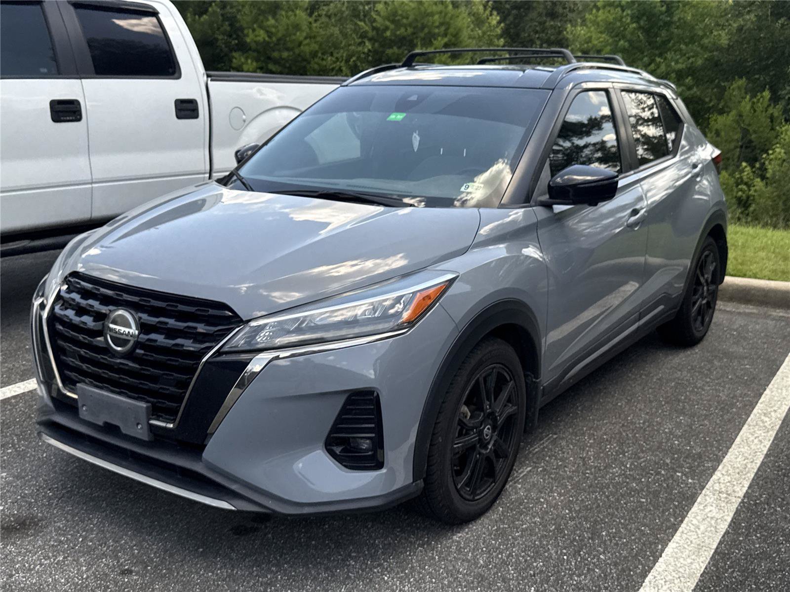Used 2021 Nissan Kicks SR w/ SR Premium Package FWD image 4