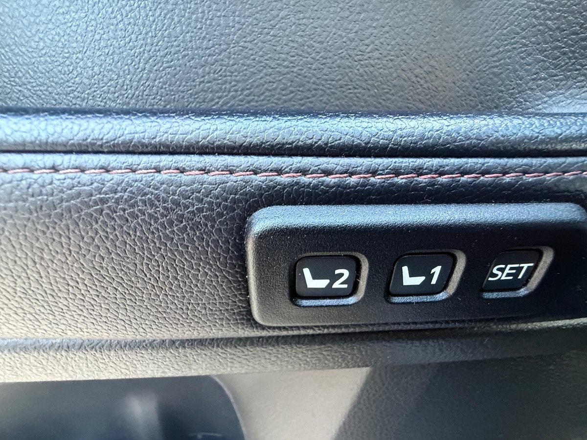Used 2018 Toyota 4Runner Limited RWD image 22