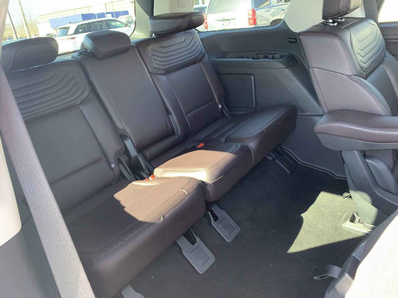 Used 2025 Ford Expedition Platinum w/ Platinum Ultimate Package image 31