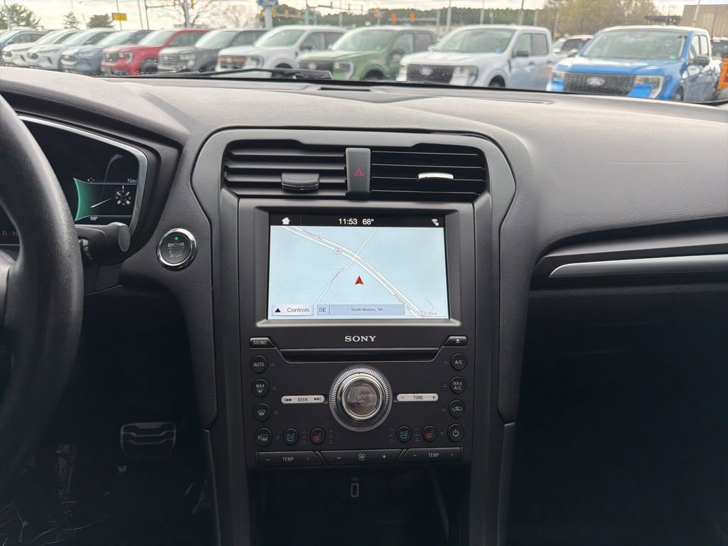 Used 2017 Ford Fusion Titanium image 28