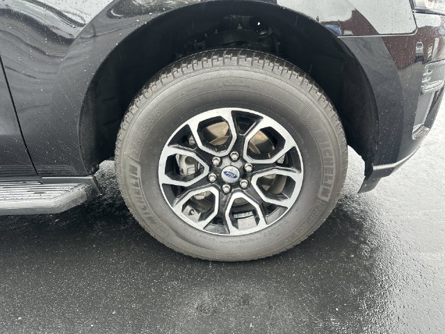 Used 2024 Ford Expedition XLT AWD/4WD image 26