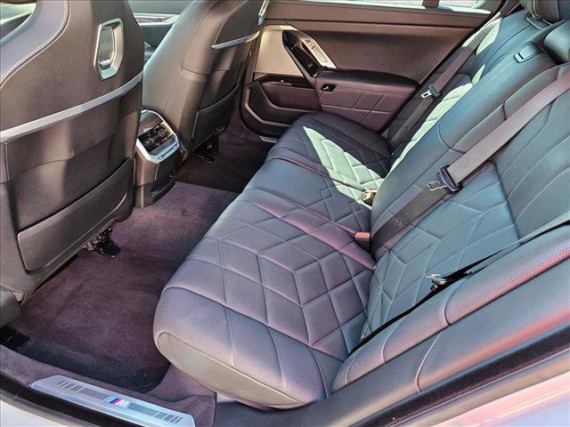 Certified 2025 BMW i7 xDrive60 image 18