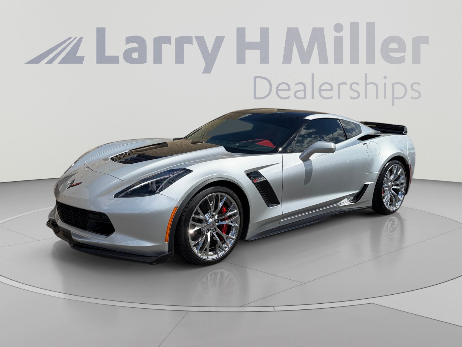 Used 2016 Chevrolet Corvette Z06 w/ 3LZ Preferred Equipment Group RWD image 1