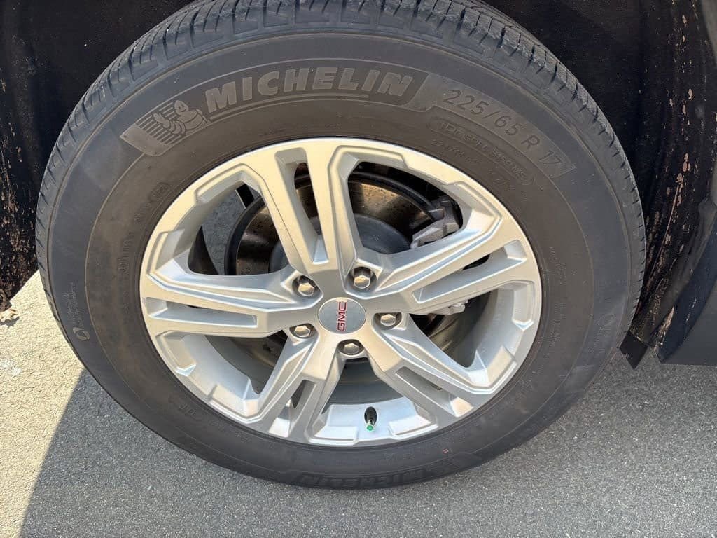 Used 2022 GMC Terrain SLE w/ Driver Convenience Package image 29