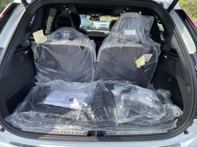New 2026 Volvo XC90 B6 Plus w/ Protection Package Premier AWD/4WD image 19