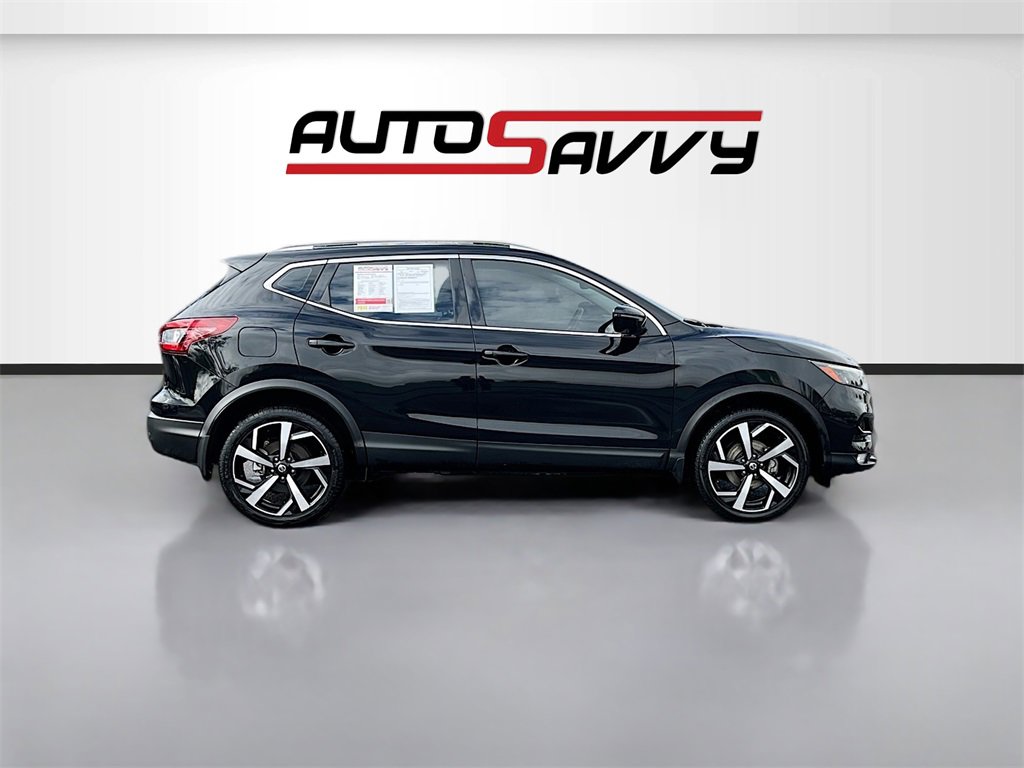 Used 2022 Nissan Rogue Sport SL w/ Premium Package image 8
