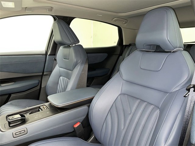 Certified 2025 Nissan Ariya Platinum image 21