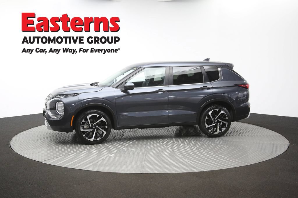 Used 2024 Mitsubishi Outlander SE FWD image 60