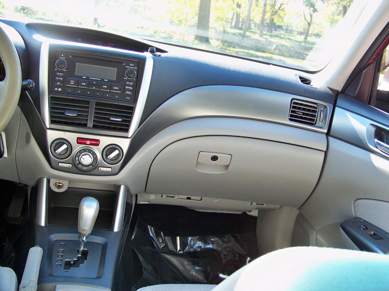 Used 2013 Subaru Forester 2.5X Premium w/ Popular Pkg 3 AWD/4WD image 37