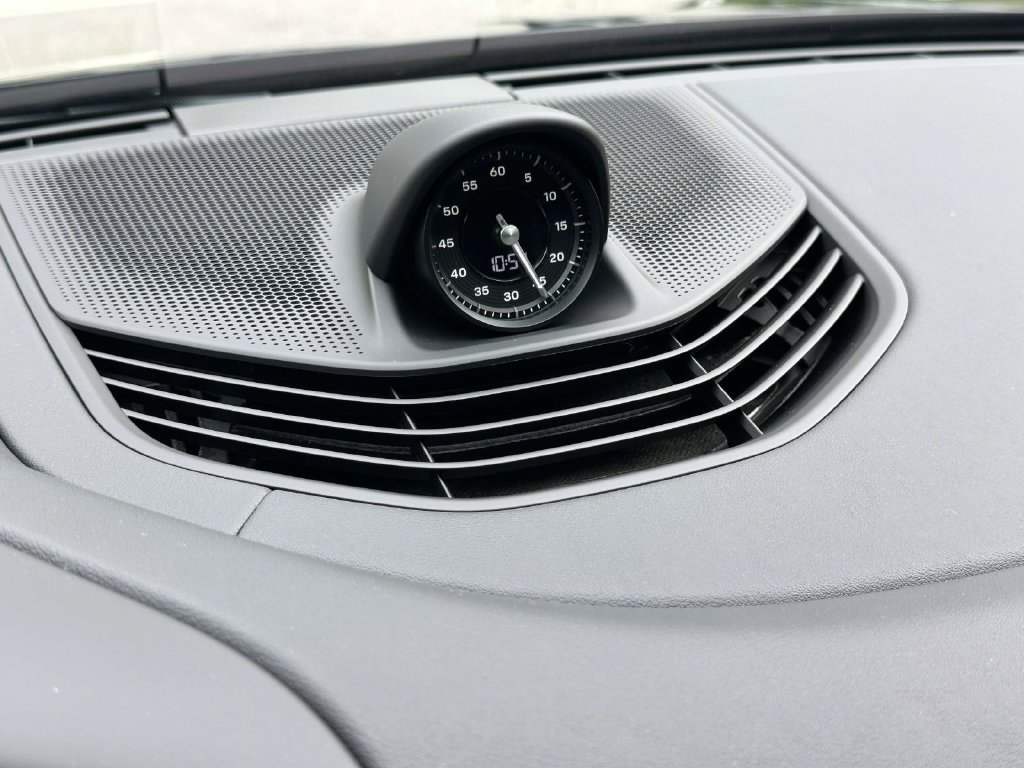New 2026 Porsche Taycan GTS AWD/4WD image 22