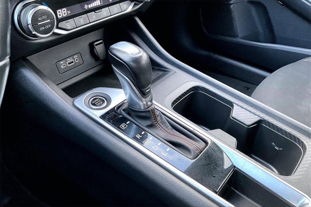 Used 2023 Nissan Sentra SR w/ Midnight Edition Package image 29