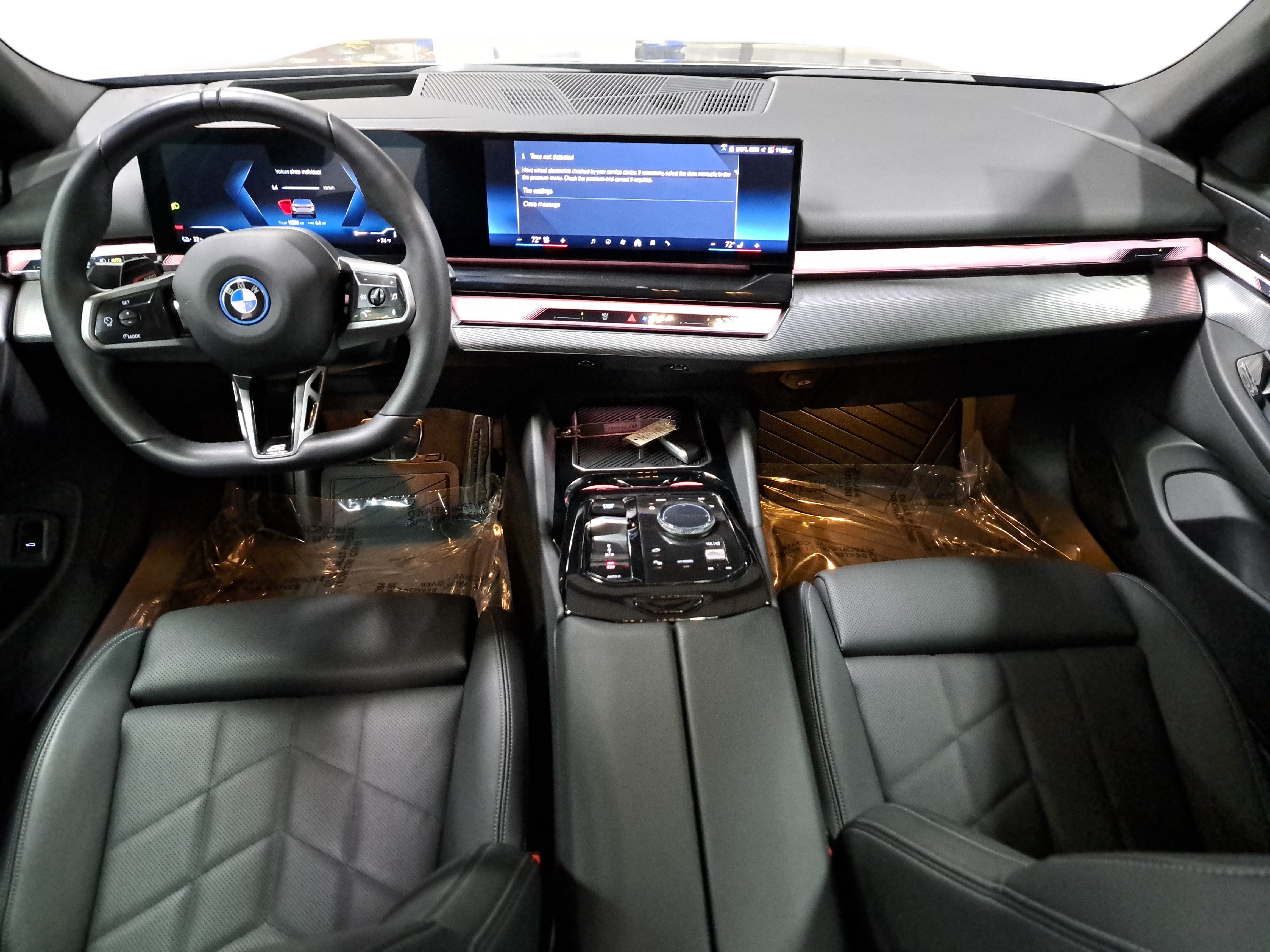 Certified 2026 BMW i5 eDrive40 w/ M Sport Package AWD/4WD image 10