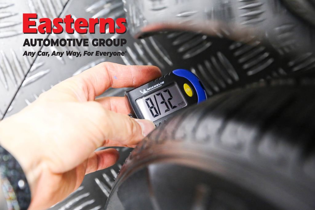 Used 2018 Lexus ES 350 350 w/ Luxury Package w/Wood Trim image 30