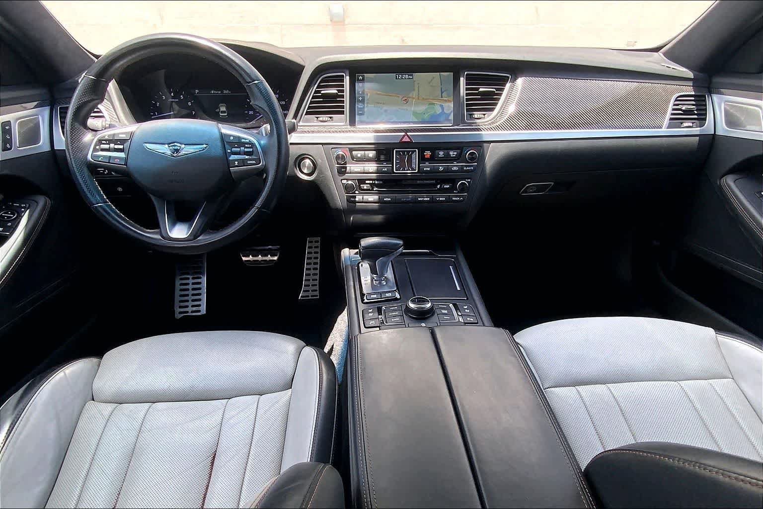 Used 2018 Genesis G80 3.3T Sport RWD image 10