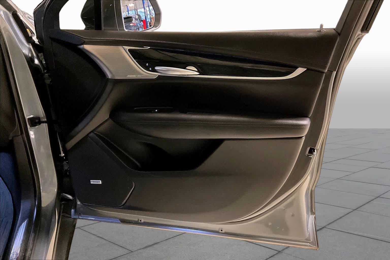 Used 2020 Cadillac XT5 Premium Luxury FWD image 21