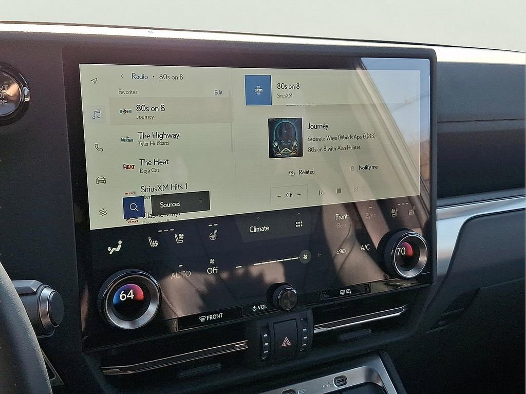 Used 2025 Lexus GX 550 w/ Accessory Package (2T) image 25