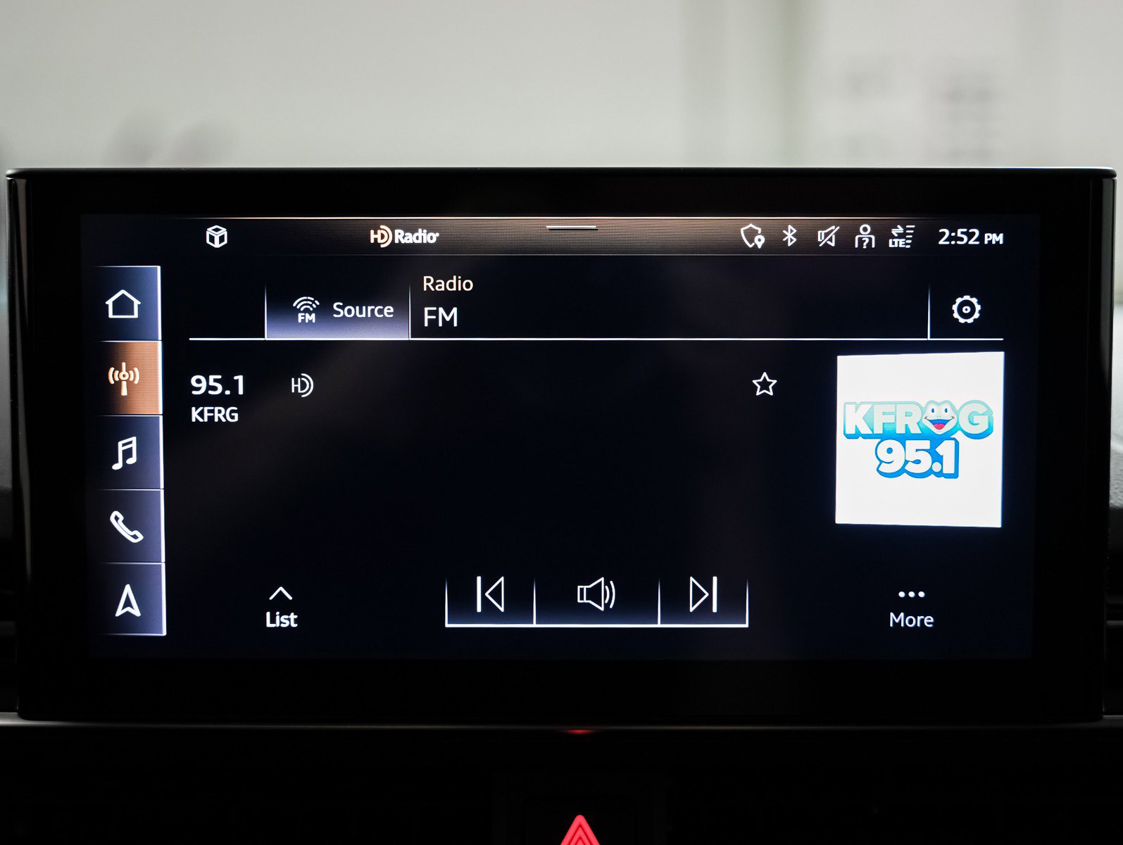 Used 2023 Audi S5 Premium Plus w/ Premium Plus image 16