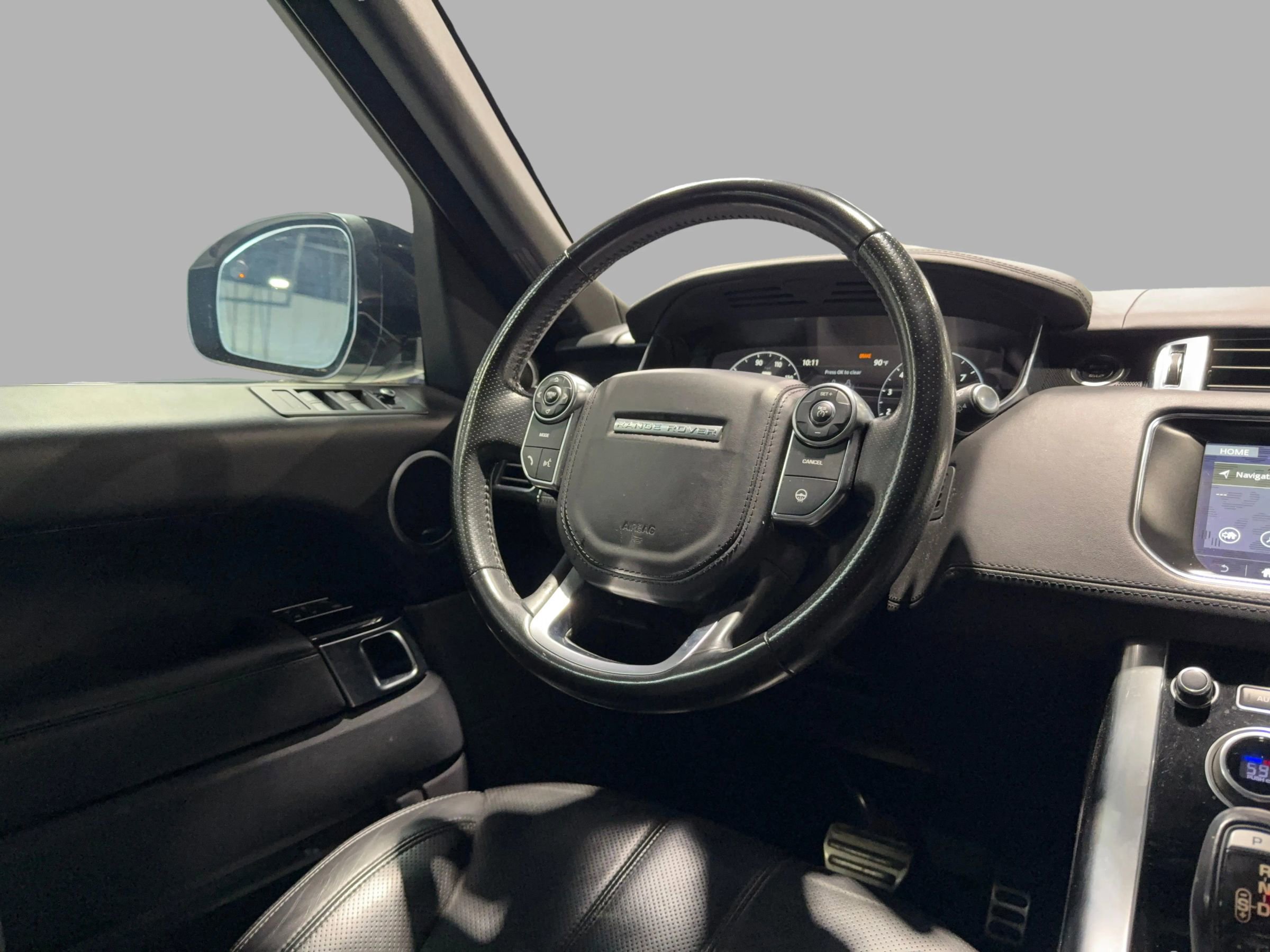 Used 2017 Land Rover Range Rover Sport HSE Dynamic image 32