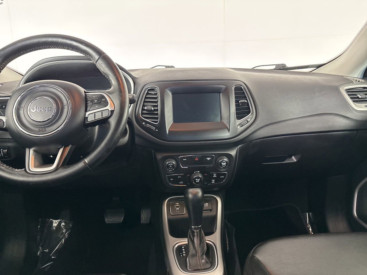 Used 2019 Jeep Compass Latitude image 21