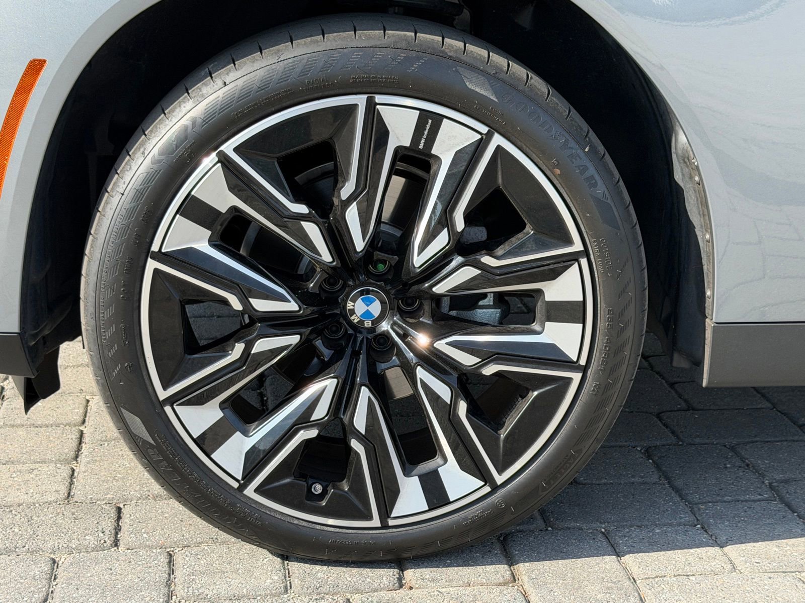 Certified 2025 BMW X3 xDrive30i w/ Premium Package image 12