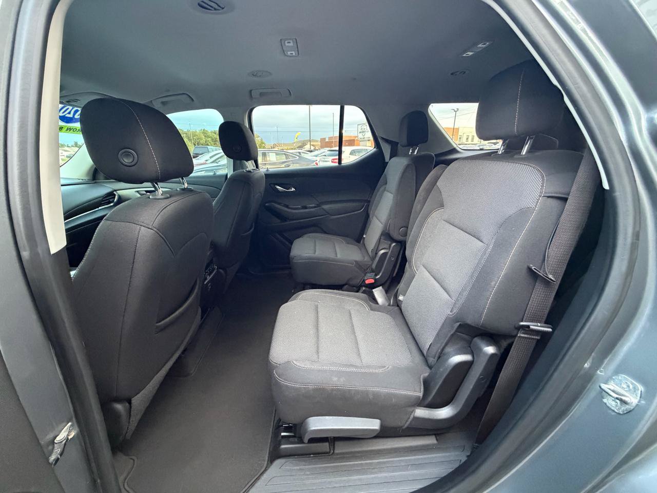 Used 2020 Chevrolet Traverse LT FWD image 15