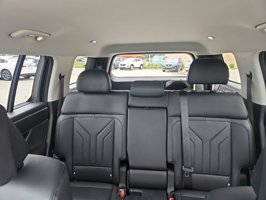 Used 2025 Hyundai Santa Fe SEL FWD image 28