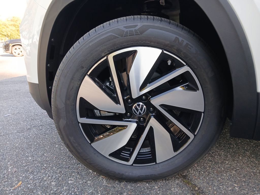 New 2026 Volkswagen Atlas SE image 26