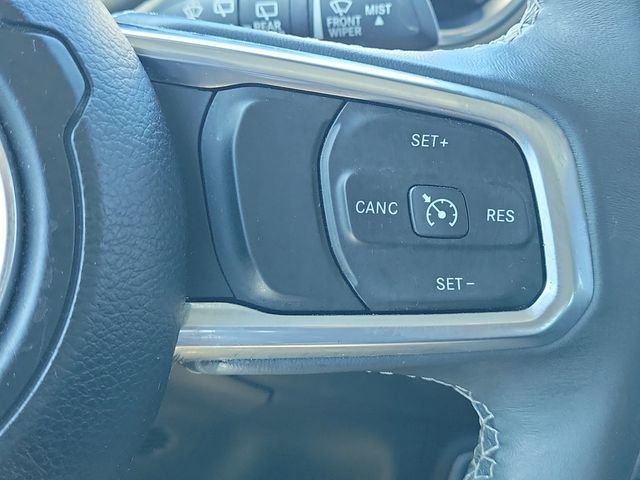 Used 2018 Jeep Wrangler Unlimited Sahara w/ LED Lighting Group AWD/4WD image 20