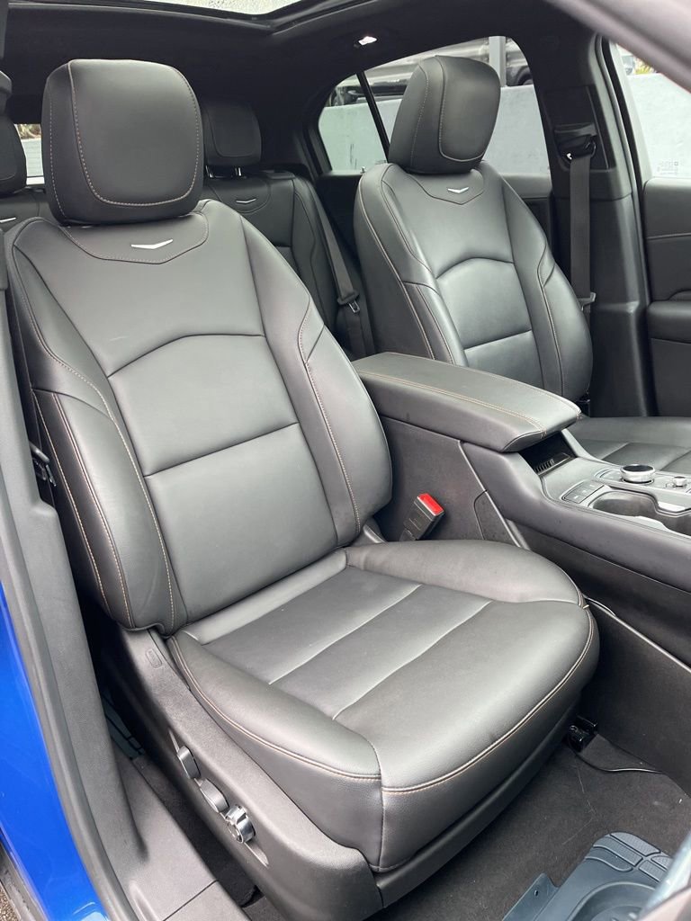 Used 2021 Cadillac XT4 Sport w/ Cold Weather Package AWD/4WD image 25
